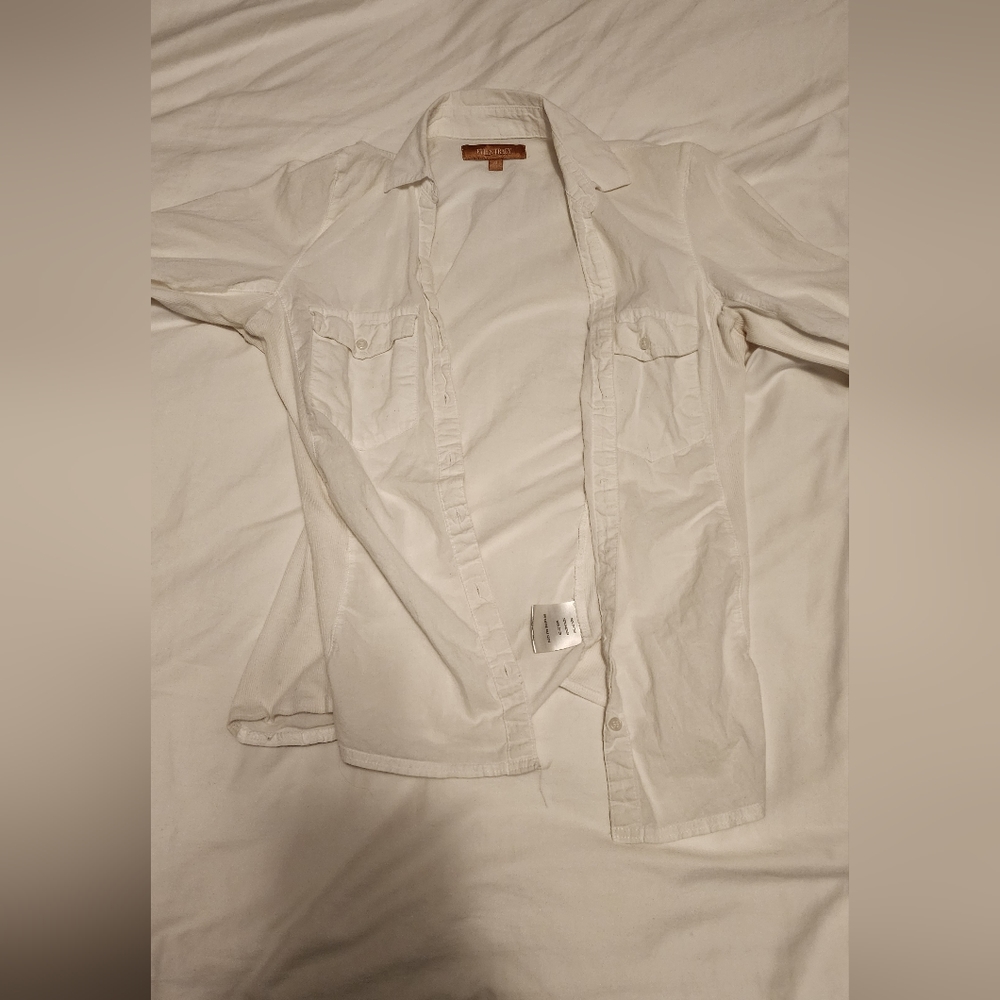 White, cotton button up blouse with pockets size 4